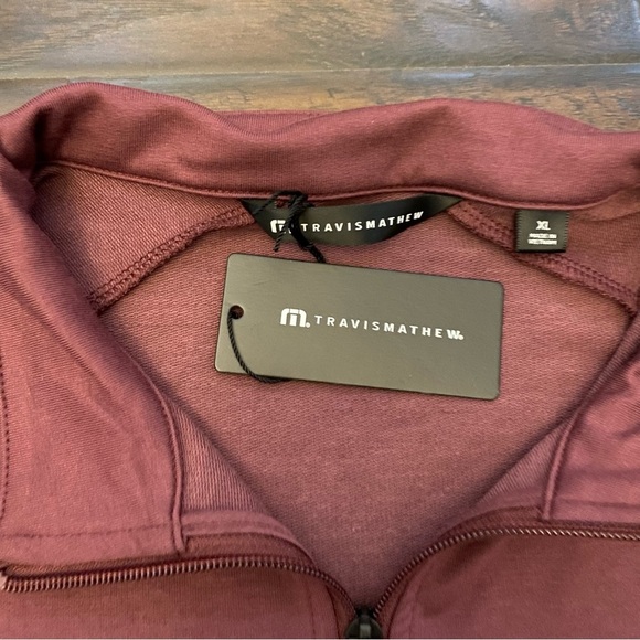 New with Tag Travis Mathew Valiant mens long sleeve 1/3 zip pullover size L & XL - Picture 3 of 15